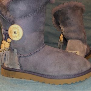 Purple bailey button Uggs